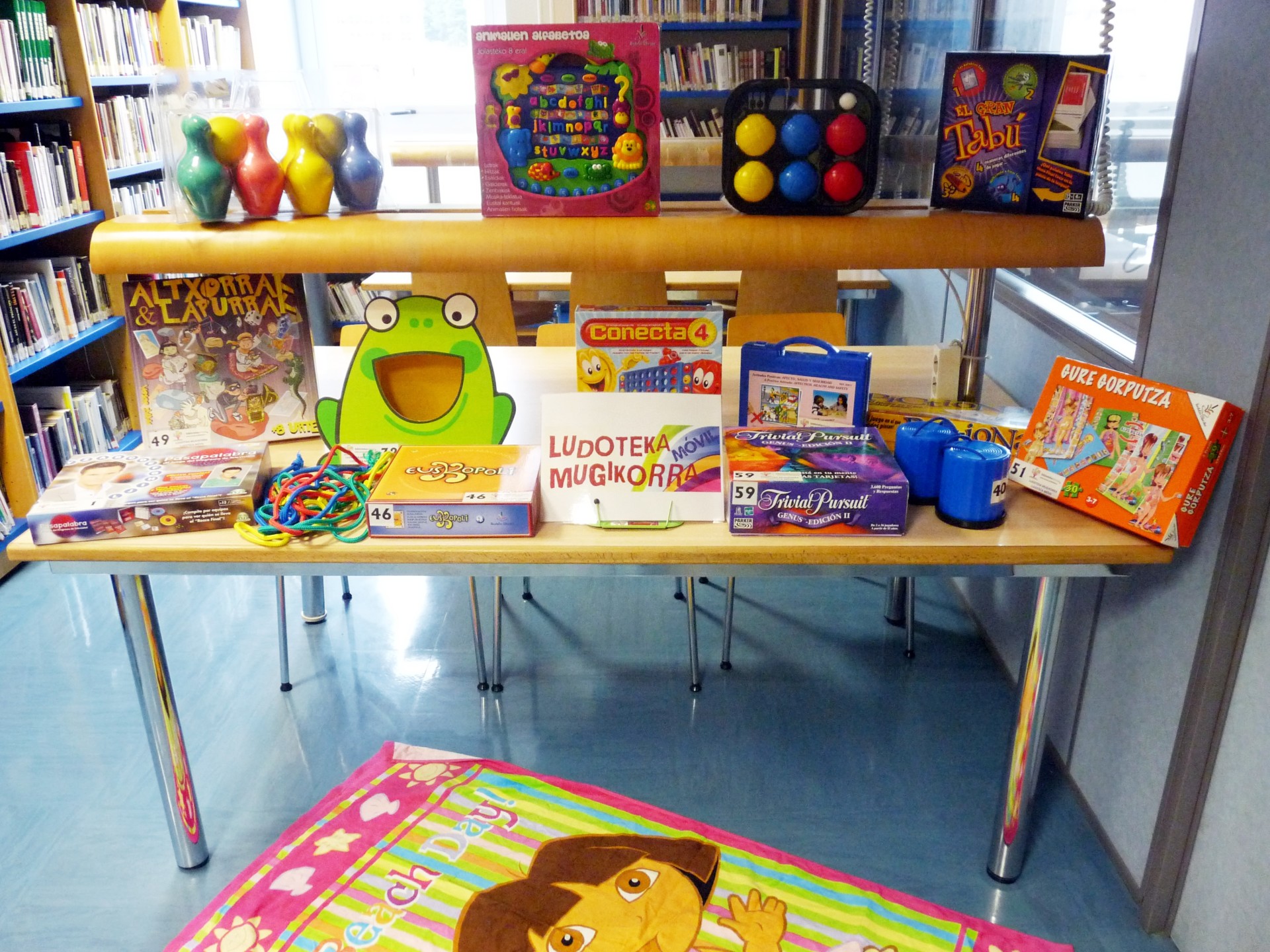 Fotografía del material que ofrece la ludoteka