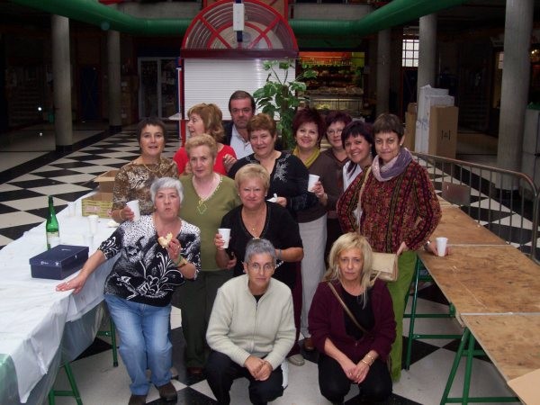 Grupo voluntarios/as de la AECC de Ermua