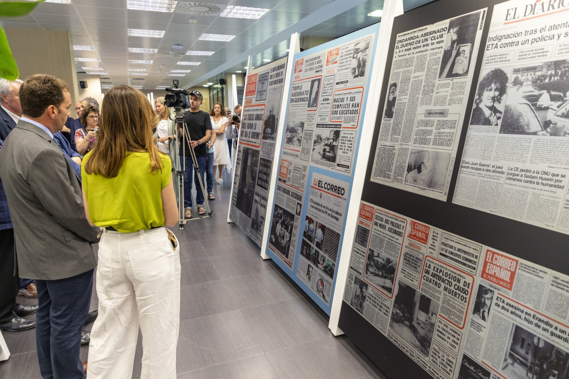 Jiménez detalla los murales