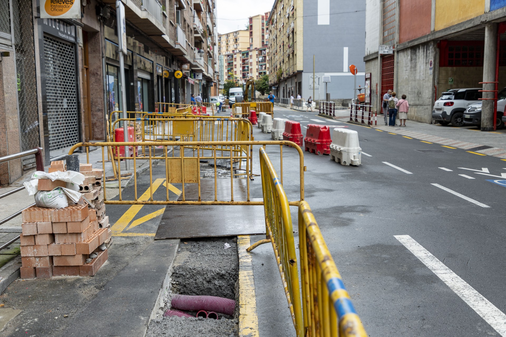 Los aparcamientos siguen fuera de servicio