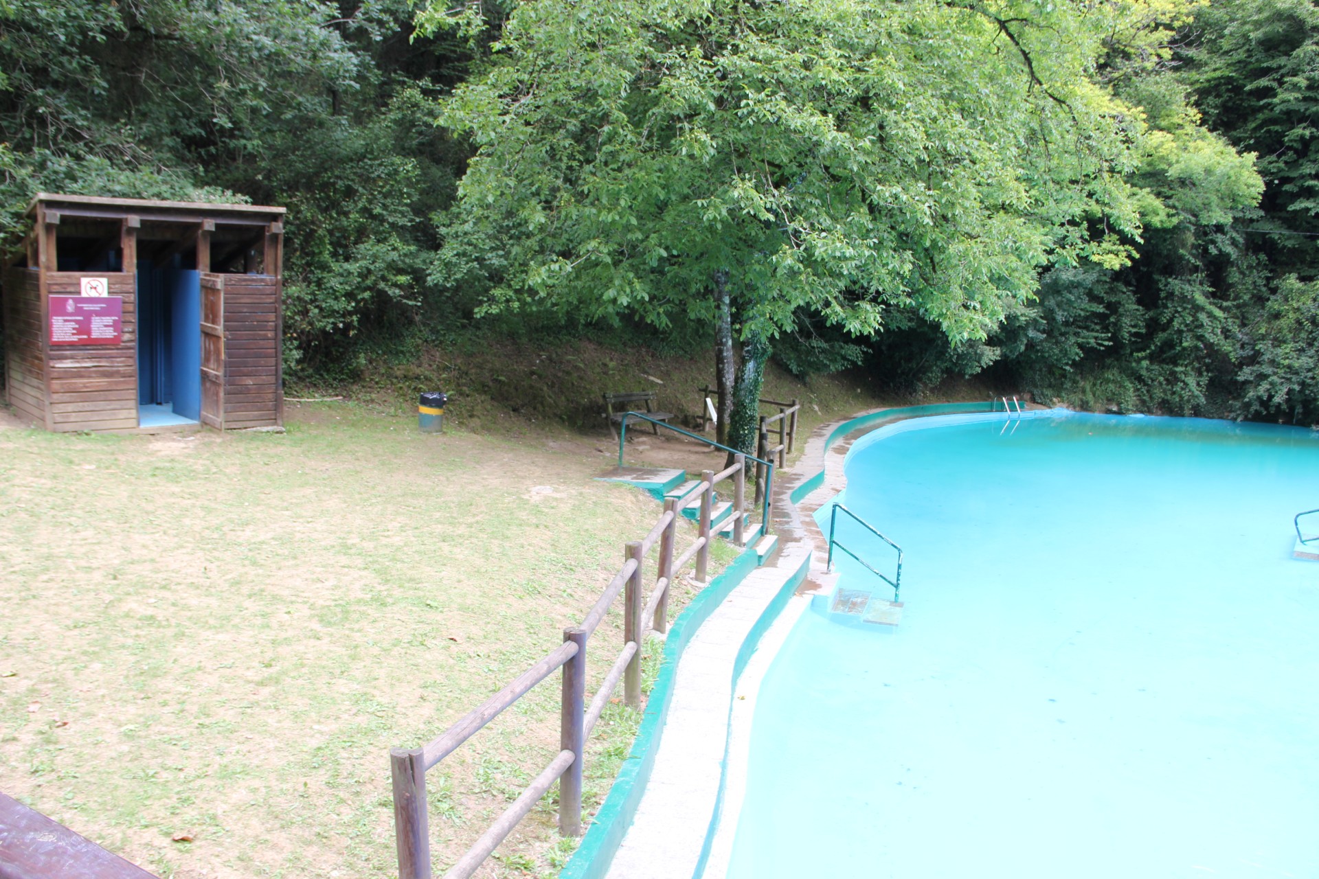 Piscina natural de Berano-Rekalde en Ermua (Bizkaia)