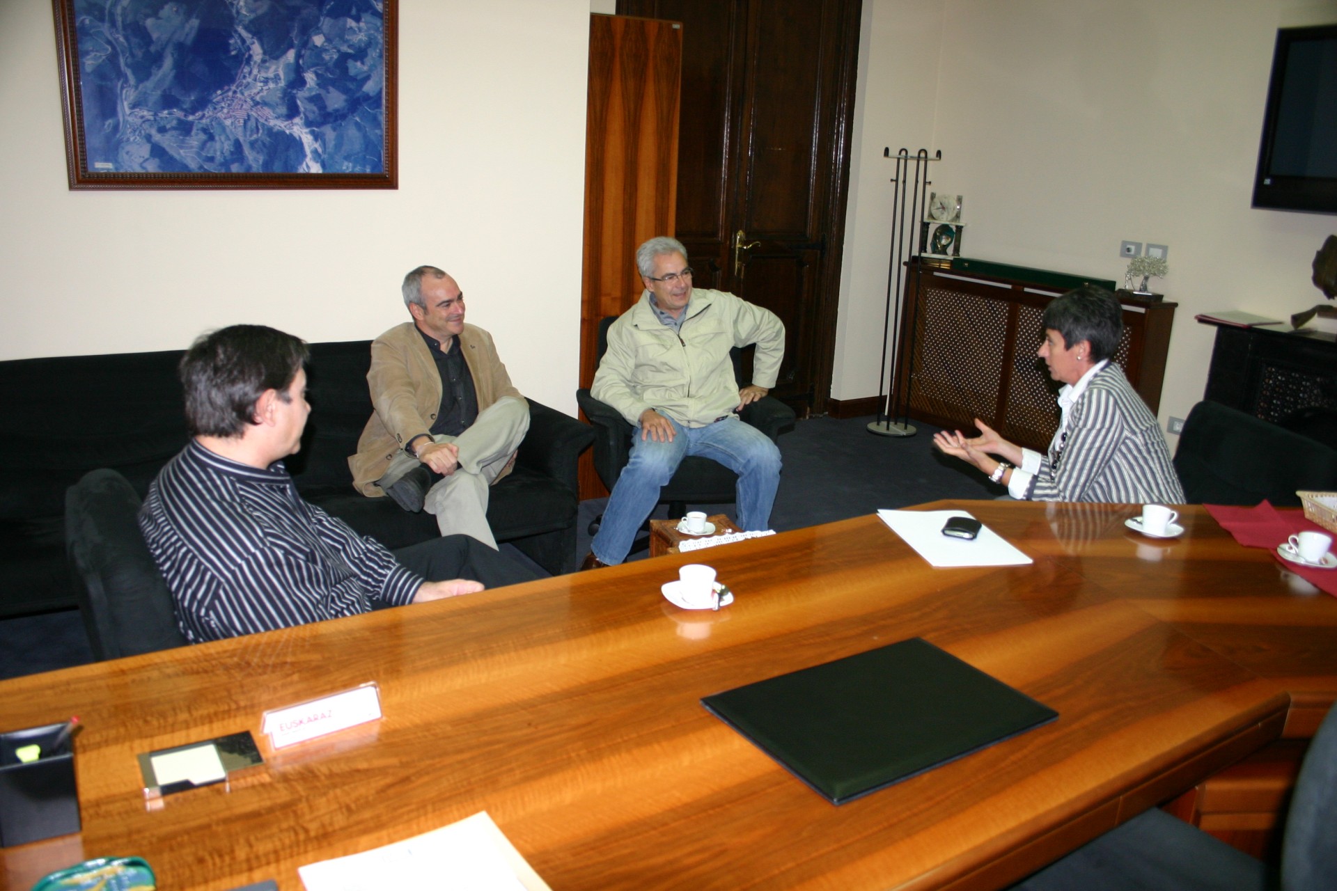Presentación de la Campaña "Munduko paisaiak - Paisajes del mundo" (rueda de prensa)