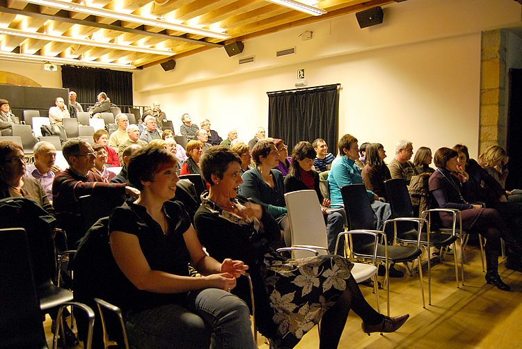 Presentación de la sección 'Colección Local' en Lobiano