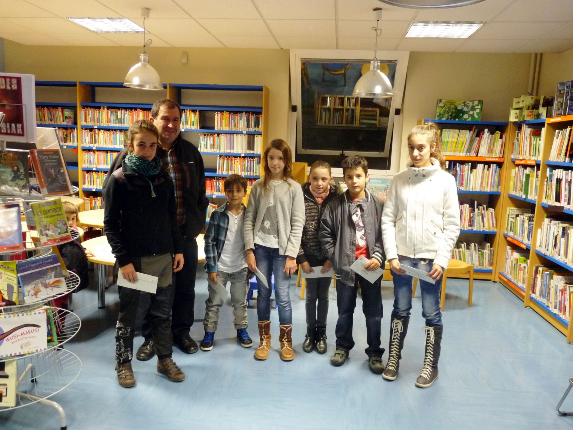 Saridun guztiak batera ateratako argazkia