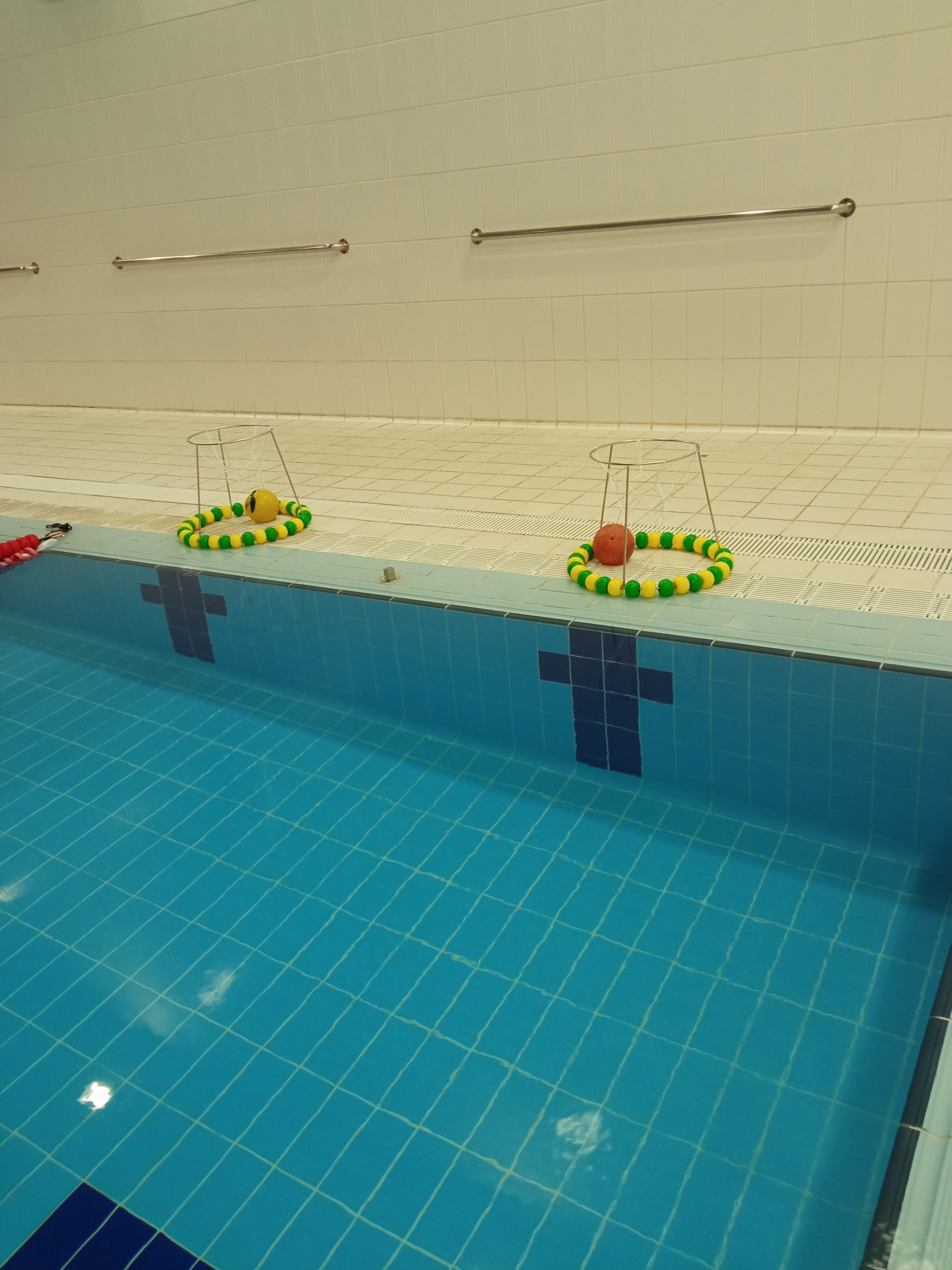 Sábados y festivos divertidos en la piscina