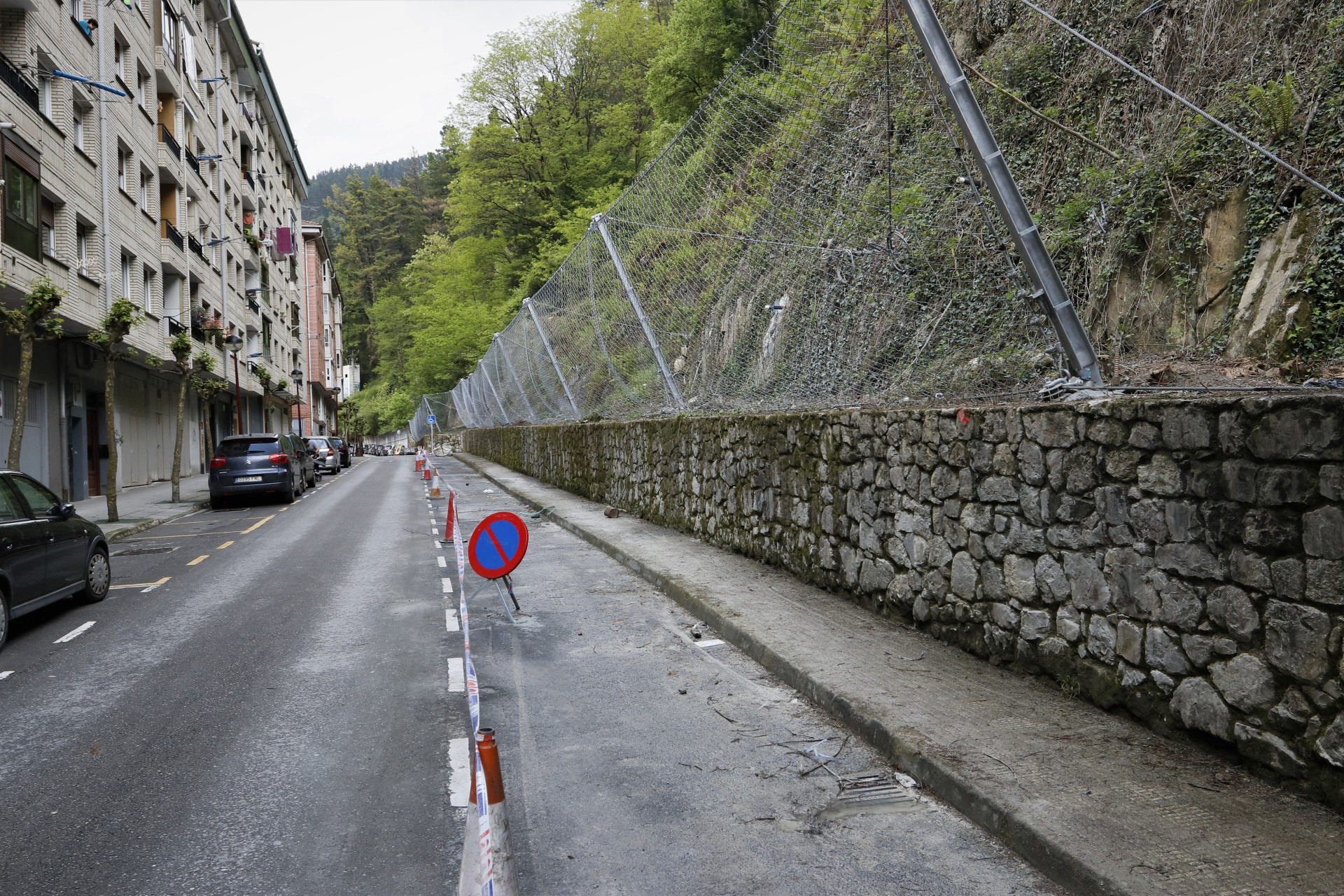 Una fila libre de aparcamiento