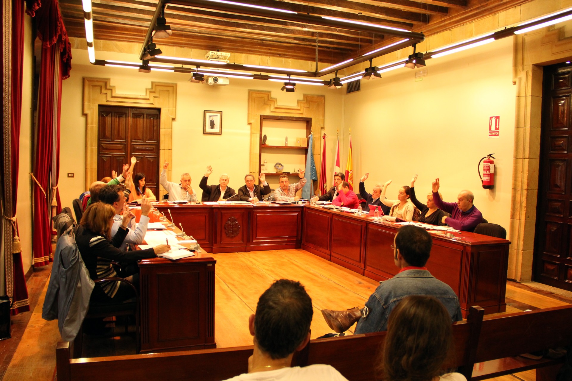 Una votación de la sesión de mayo