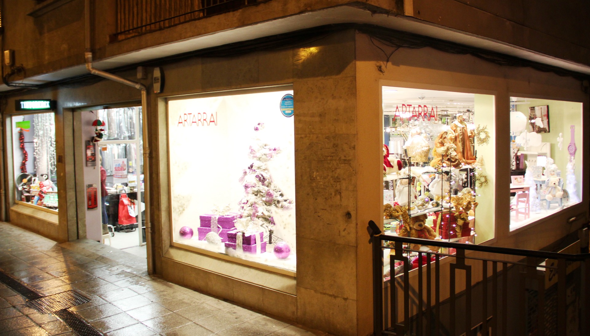 Vista exterior de la tienda Artarrai