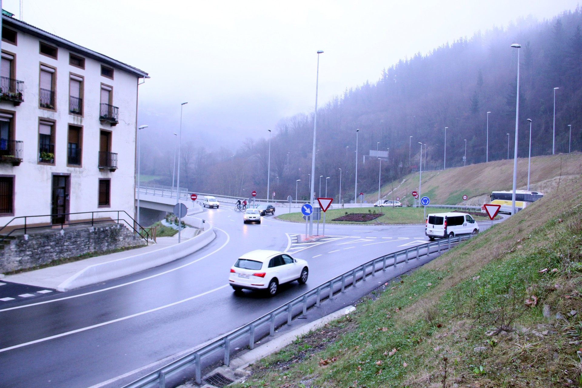 Zona de la rotonda que une con la variante de Eibar